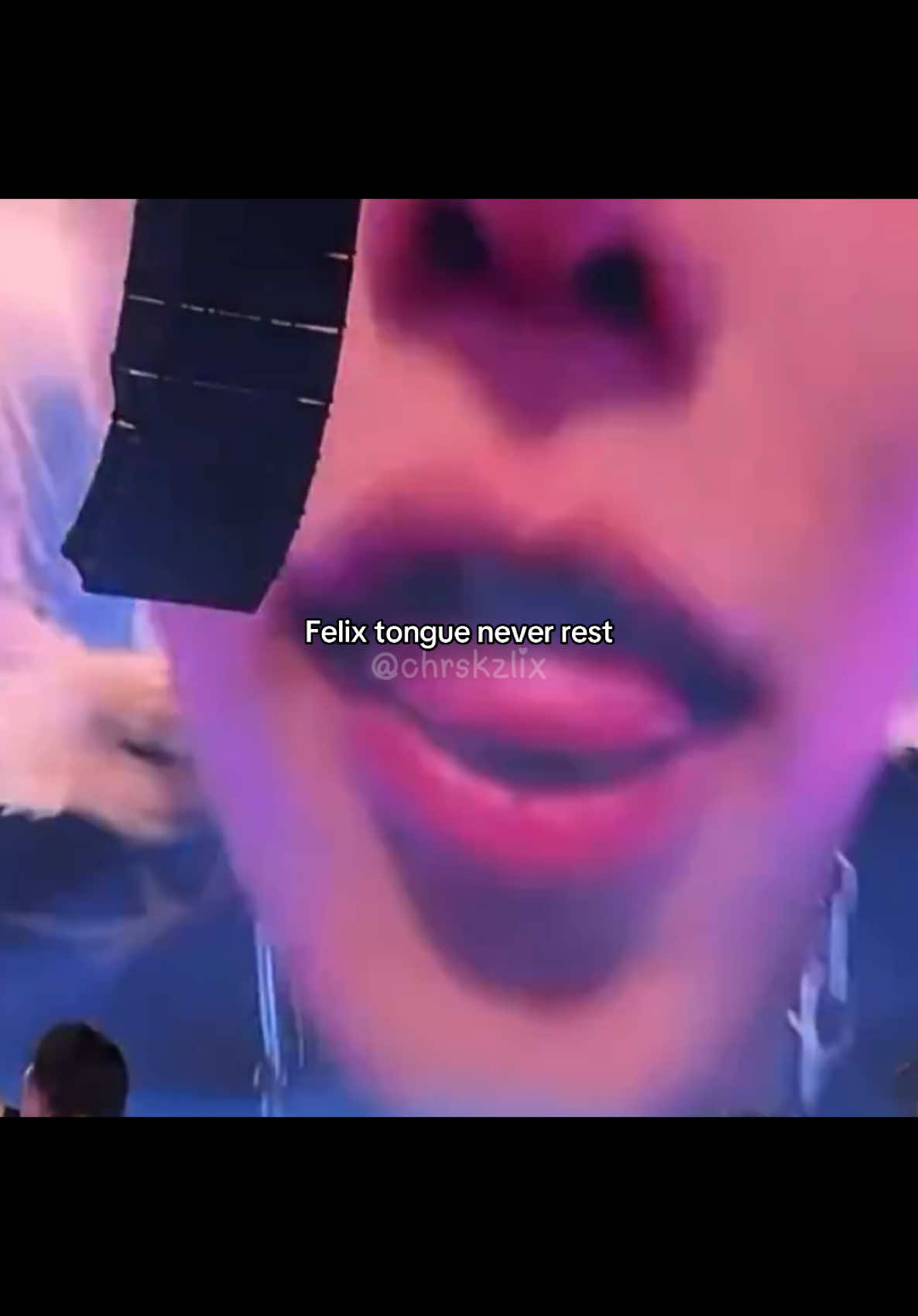 Give your tongue a break felix 😝 #straykids #스트레이키즈 #stayskz #felix #yongbok #피릭스 