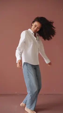 A girl smiling and dancing having fun  #girl #smile #Dance #jump #havingfun #videographer #photographer 