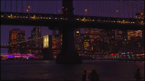 Late night in New York. #newyork #newyorkcity #travel #cinematic #fyp #filmtok 