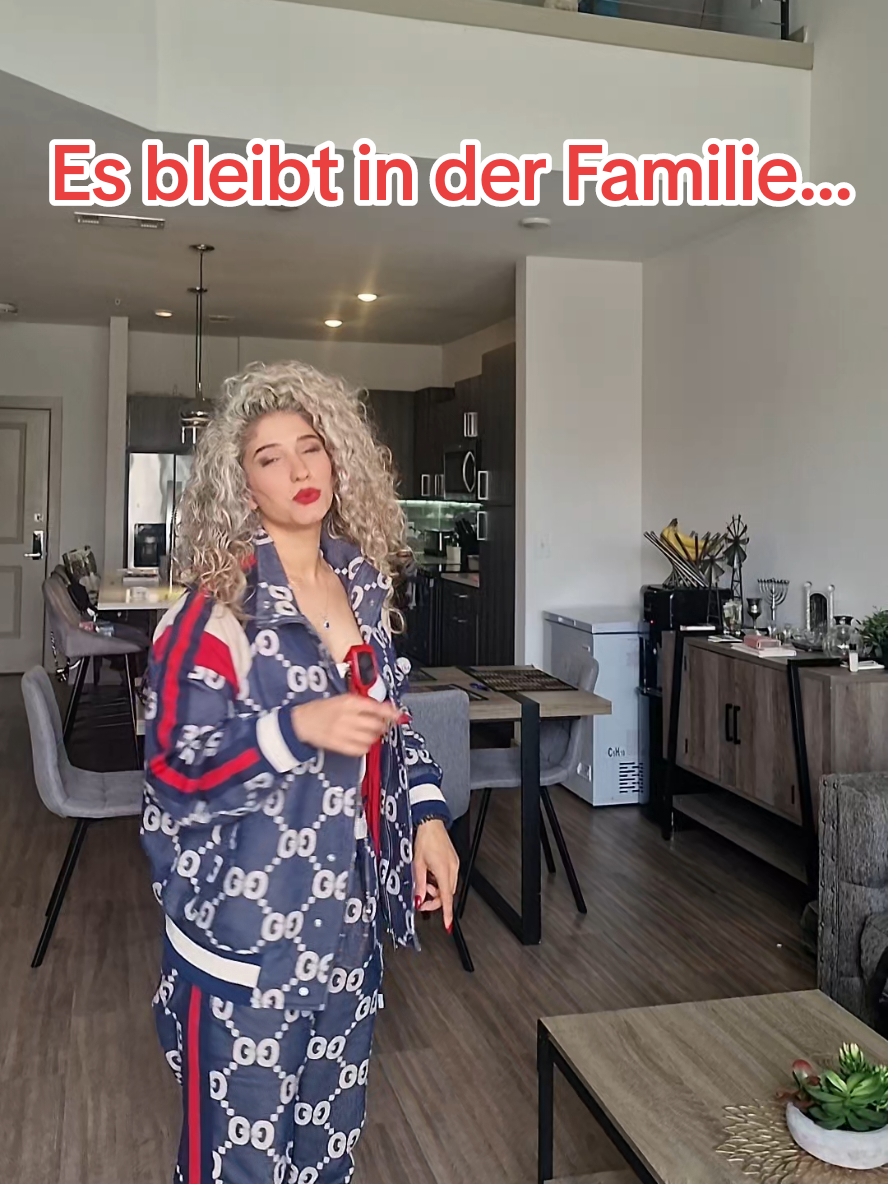 #videoviral #beyourself #funnytiktok #Es bleibt in der Familie...