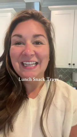 #snacktrays #snackstorage #lunchable #homemadelunchable 