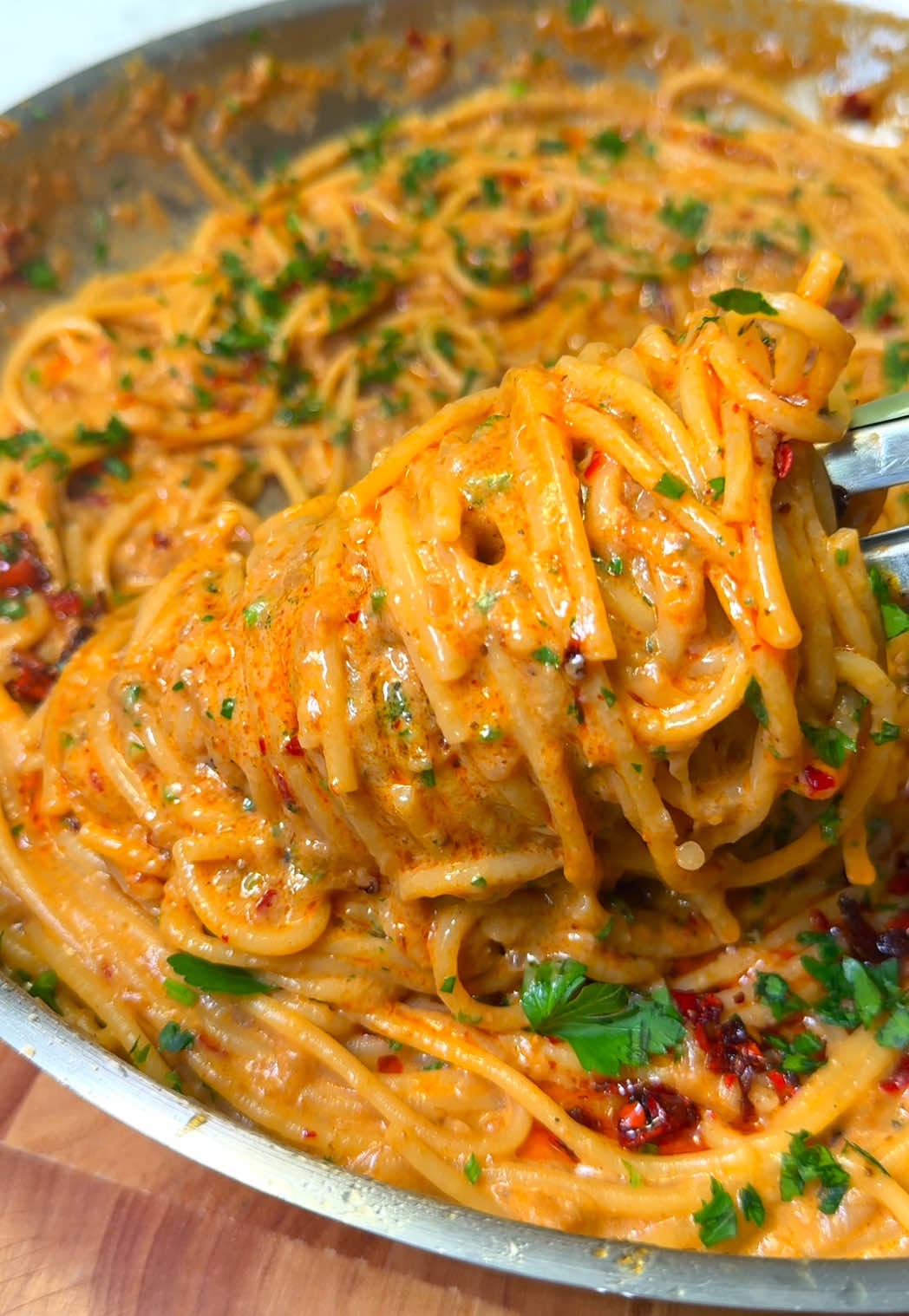 Creamy Onion Pasta 𝐅𝐔𝐋𝐋 𝐑𝐄𝐂𝐈𝐏𝐄 𝐎𝐍 𝐌𝐘 𝐁𝐋𝐎𝐆 𝐃𝐫𝐯𝐞𝐠𝐚𝐧𝐛𝐥𝐨𝐠 𝐝𝐨𝐭 𝐜𝐨𝐦 (𝐋𝐈𝐍𝐊 𝐈𝐍 𝐌𝐘 𝐁𝐈𝐎) #veganmeal #veggierecipes #pasta #hiddenveggies #vegan #veggie #veganrecipes #pastasauce #pastalover #pastapasta #pastarecipe #roastedveggies #EasyRecipes #healthypasta #plantbasedfood #veganlunch #veganfood #veganrecipe #onion #EasyRecipe #veganfoodporn #quickrecipe #vegetarianrecipes #easyfood #vegancomfortfood #vegetarian #lazyvegan #EasyRecipes #easyveganmeals #vegandinner