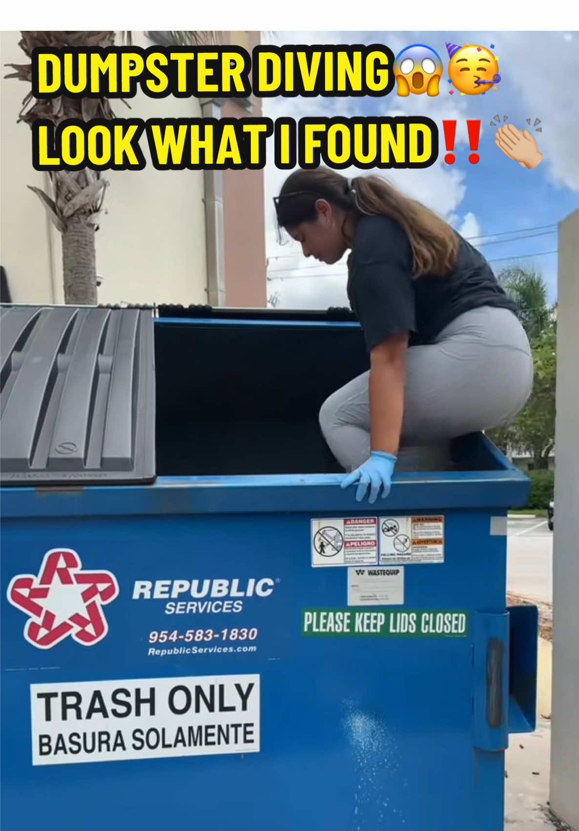 Went Dumpster Diving at Five Below and found SO MANY Chips😱🥳‼️ #dumpsterdiver #dumpsterdiving #meldidumpsterdive #usa #dumpsterdive #fivebelow #fivebelowfinds #fyp 