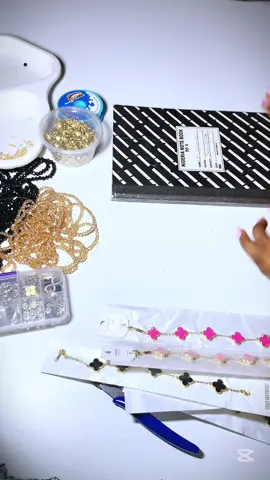 Waistbeads Edition Work with me ✨😘#CapCut #chicaccessories #vancleef #waistbeadbusiness #waistbeads #viralvideos #osunstate #bead #osunstate #watchmework 