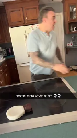 😂😂 i can’t with this man #foryoupage #foryou #fyp #fypp #fy #fypage #viral #funny #theragingitalian #trending #xyzbca #dad #italian #rage #raging #trend #trending 