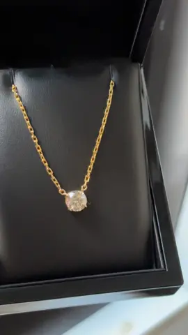 Oh they get it! Diamond girls this is your month! #diamonddistrictnyc #finejewelry #birthstonejewelry