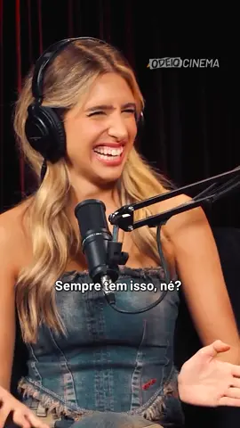 😭 QUEREMOS A ADAPTAÇÃO DE A SELEÇÃO PARA ONTEM! A influenciadora @mamontellato já participou de um episódio do nosso podcast, OdeioCinema e conversamos sobre adaptações literárias! 📚🎥 Adoramos o bate-papo, e agora,  conta aqui para gente, quem também vive igual a Marcela? Tudo é pelo plot da história! 😂 #AdoroCinema