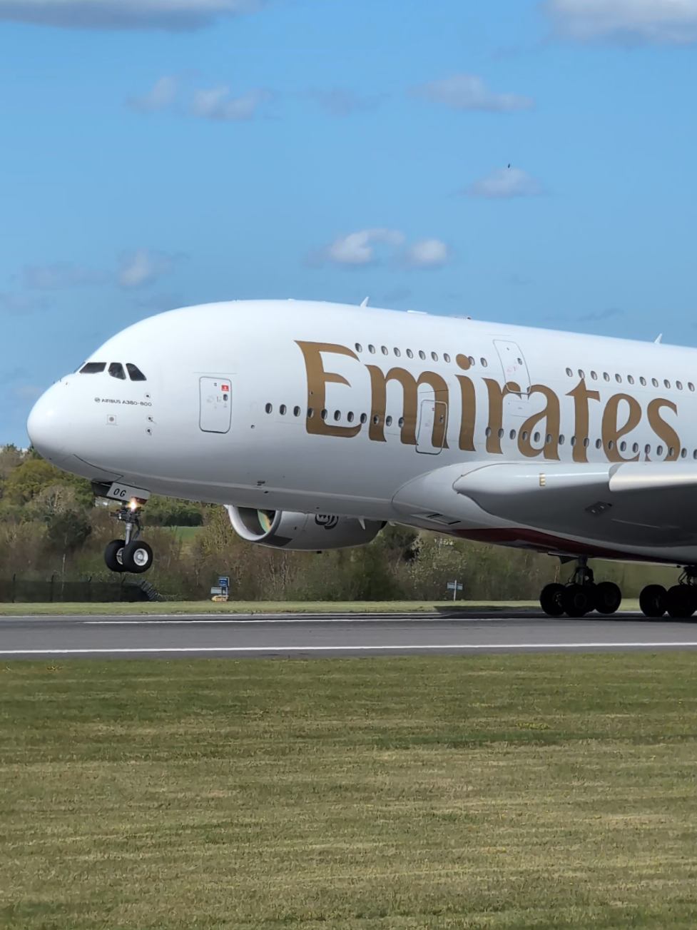 Emirates Airbus A380-800 on its daily route to Dubai, departing Manchester Airport, King of the Sky 👑 #aviation #airbus #planespotting #a380 #fyp #emirates #emiratesairlines #viralvideos #manchesterairport 