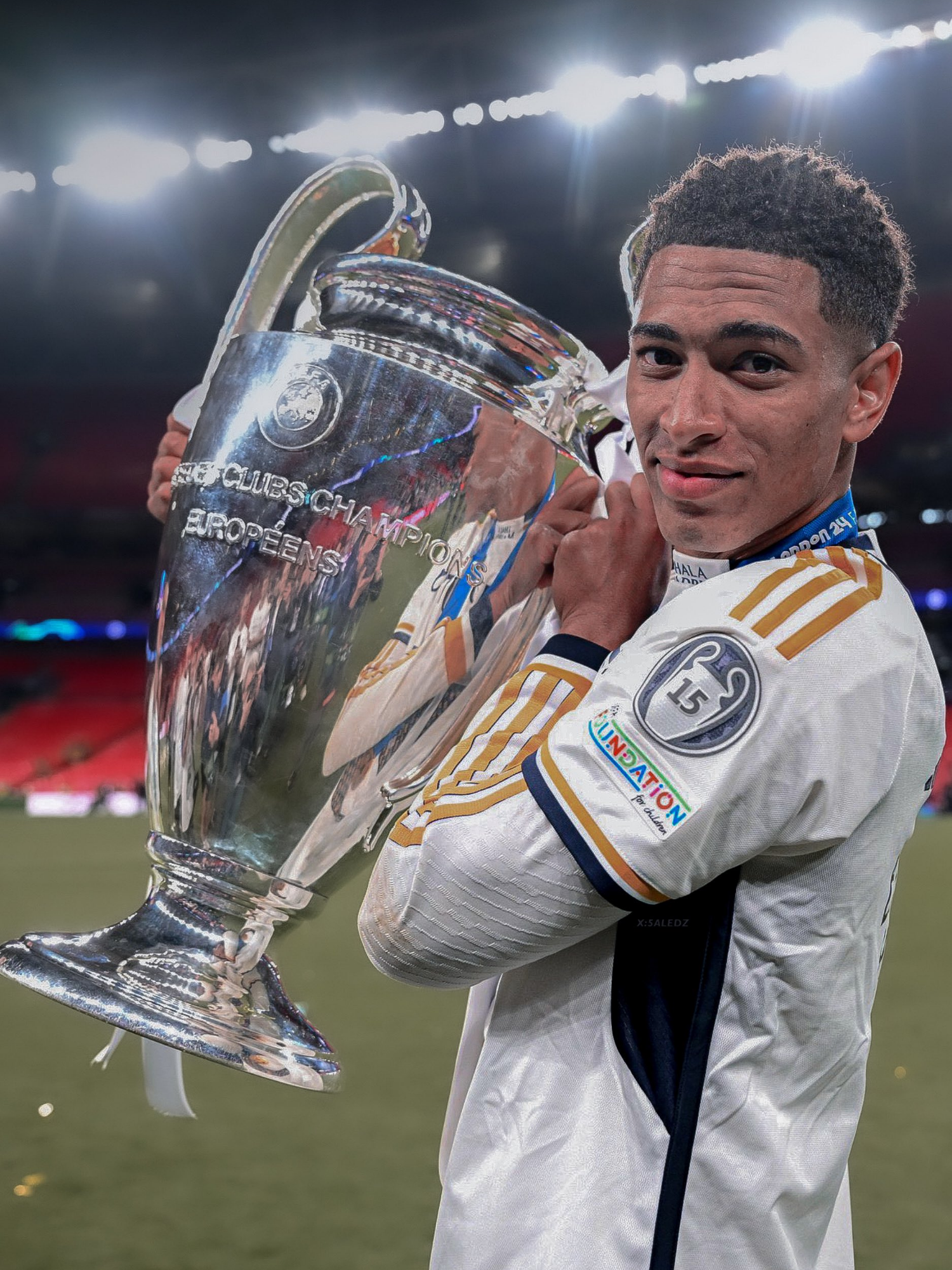 No hace tanto fuimos campeones Celebramos, soñamos, creímos Esta vez no tocó ganar, pero esto no borra lo que somos Volveremos. Porque nunca dejamos de creer 🤍 #HalaMadrid #RealMadrid #UCL #Bellingham
