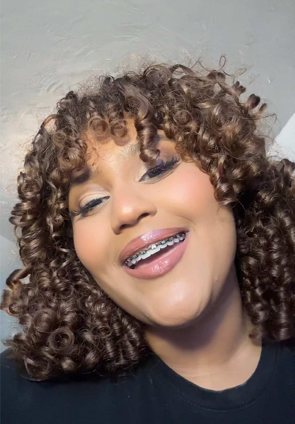 This song has been stuck in my head just because of tiktok 🙄 #transition #transformation #makeuptransformation #fullglammakeup #fypシ #viralvideo #trending #curly #curlscurlscurls #foryoupage #followers➕ 