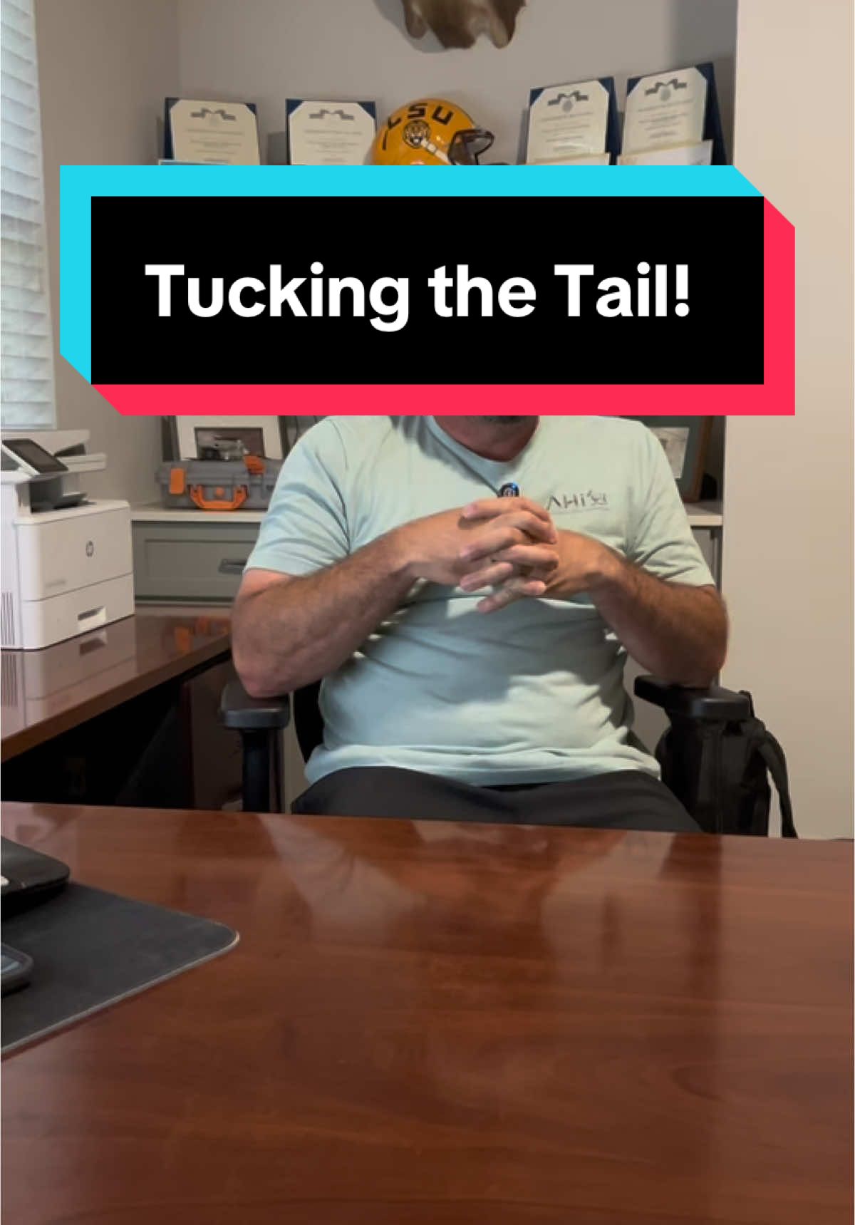 Yeah, not really tucking…more…WHAT THE HECK?!? I’ve been saying for about a year these good era in Florida don’t know how to do this…but here I am…proving it daily! #stjohns #fyp #foryou #explore #explorepage #hvac #question #answer #learn #huh #twice #doubletrouble #realestate #tucking #tail #help #inspector #lol #newconstruction #builder #florida 