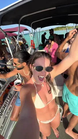 no matter where you go, there you are. traveling to a new place doesn’t get rid of your problems and there can be a lot of mixed emotions when you’re out of your comfort zone - but i wouldn’t trade it for anything  #travelvlog #solotravel #digitalnomad #backpackinglife #wanderlust #solofemaletraveler #hostellife #backpackingcentralamerica #femaletraveler 