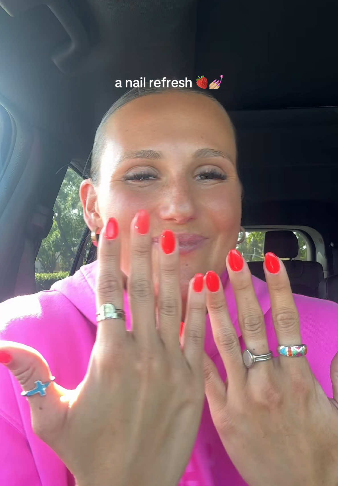 I never know what to do with my hands in these videos lol  #nails #nailtransition #springnails #summernails #orangenails #rednails #brightnails 