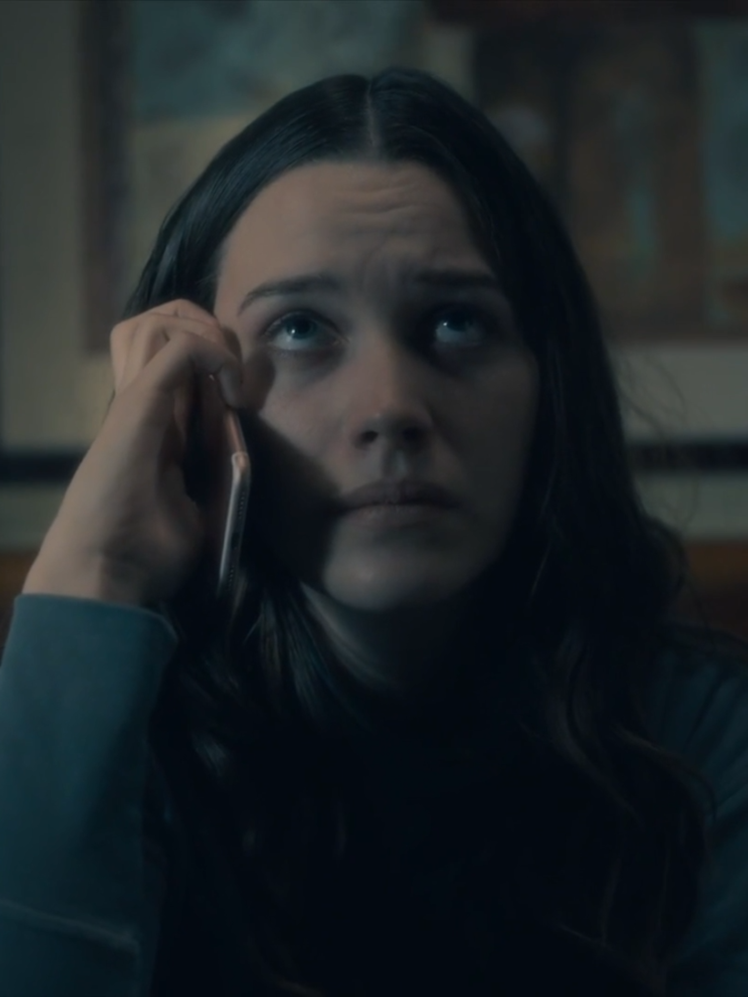 I’m torn between rewatching Hill House or Dark #hauntingofhillhouse #thehauntingofhillhouse #nellcrain #bentnecklady #mikeflanagan #victoriapedretti #radiohead