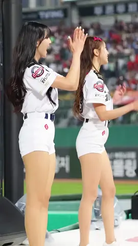 Hold UP! 뚜뚜뚜 Please give  ❤️ ❤️❤️  a sweet like or love and share ! ❤️ ❤️❤️  #instagram   #facebookreels  #reelsviralシ #reelsvideoシ #fashion #facebookpost #facebookviral #facebookvideo  #trending  #my_chuuu   #facebookviral  #photography #kpop  #cheerleader #cute #beautiful #pretty  #dance #sports #beauty #FacebookReelsContest #reelschallenge #reelsfacebook