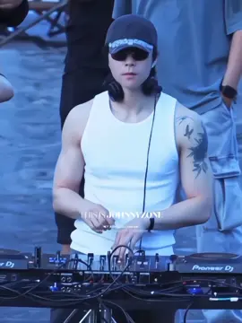 Johnny Be Rehearsal to WildWoods Party in pattaya 🎧🇨🇷 #Johnnybe #johnnysuh #johnny  #johnnybeinpattaya 