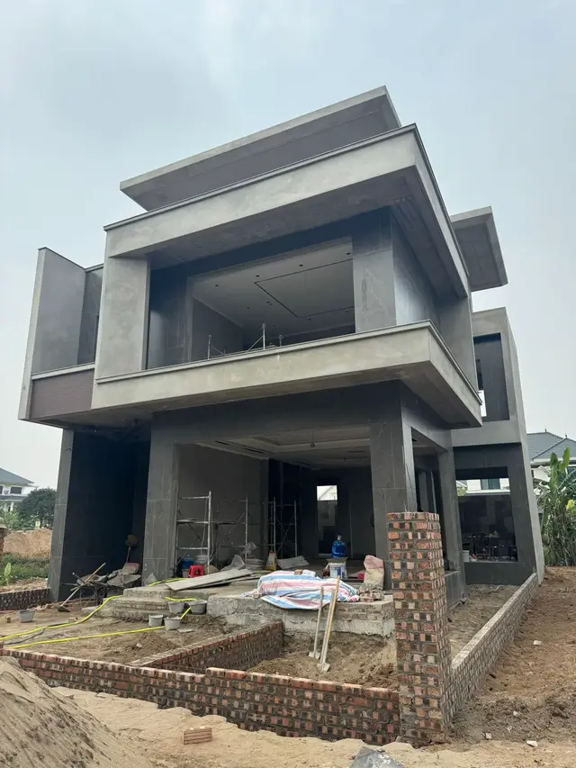 A/e chúng ta cố gắng lên nào. Còn trẻ thì mình cần cố gắng để sau này chúng ta không phải hối tiếc quãng thời gian còn trẻ. Công trình xây dựng căn biệt thự này cũng là minh chứng sự cố gắng phấn đấu của cả 1 quá trình. #noithatmaster #thietkenoithat #thietkexaydung #thietkebietthu #bietthuhiendai #maunhapho #nhaphodep 