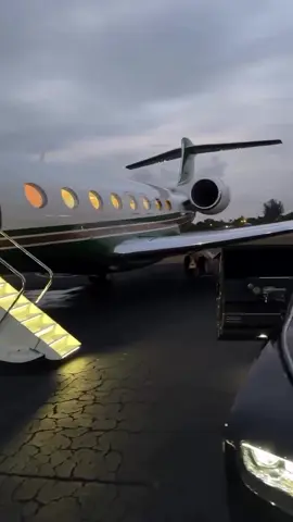 Pov : HAVING A PRIVATE JET 🔥 . . . . . #luxstudio #luxuryexperience #privatejet #jetsetdreams #privatejetvibes #luxuryredefined #aviationelegance #capetownexperience #dreambigcreatebig #privatejet #explore #aviation #homepage #viralreels #privatejet #explorepage #jets #explore #homepage #viralvideos #igreach  #luxjetstudio #privatejetclub #viponly #privatejet #jets #luxuryexperience #explorar #millionaire 