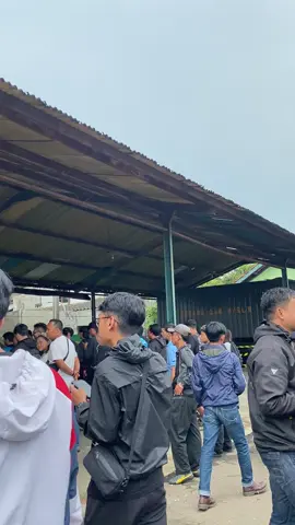 #penukarantiket#persibday💙🤘🏻#ngantri#semoga#juara#pyf 
