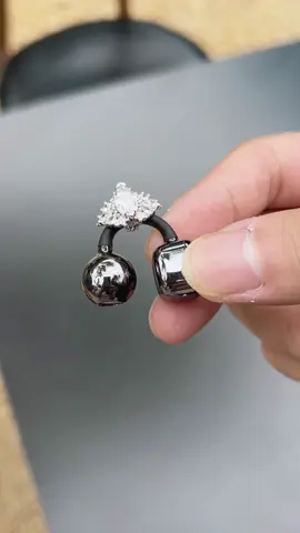 🫧💕 Estos auriculares que se sujetan a la oreja han revolucionado los auriculares tradicionales. Tienen una apariencia tan bonita como un precioso joya, y son muy prácticos. #earbudswireless  #ClipOnEarbuds  #BudgetTech  #headphones  #affordablefinds  #WirelessEarbuds  #trending  #bestlifefinds_ #auricular #DealsForYouDays  #DealsForYou #TreasureFinds  #2024BackToSchool  #spotlightfinds  #spotlightfashion  #fallstraw #fallstraw #TechObsessed #RushReady #FallDealsForYou #fyp #goodstuff #goodthi #halloween #halloween2024 #blackfrida  #blackfriday2024#tiktokshopblackfriday#tiktokshopvalentinesday2025#tiktokshopvalentinesday2025 #tiktokshopspringsale2025#coachella #coachella2025 #countrymusic