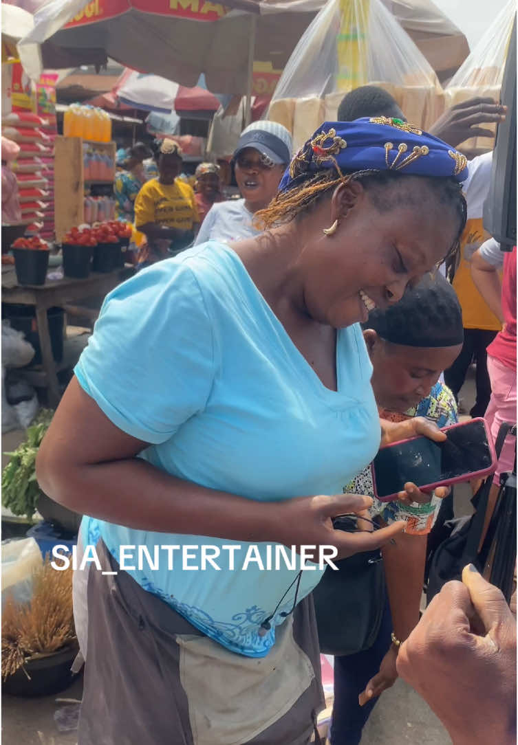 SIA INTERESTING AND FUNNY MOMENT IN SABO MARKET IKORODU#capcut_edit #funny #market #intresting #ikorodu #sia #goviral 