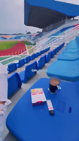 Ngopi di kanjuruhan***Siyap guuss #stadionkanjuruhan #stadionkanjurahanmalang #kanjuruhan #aremafcofficial #aremania_aremanita #aremafc #aremania #aremanita #storywa #malang #vibes 