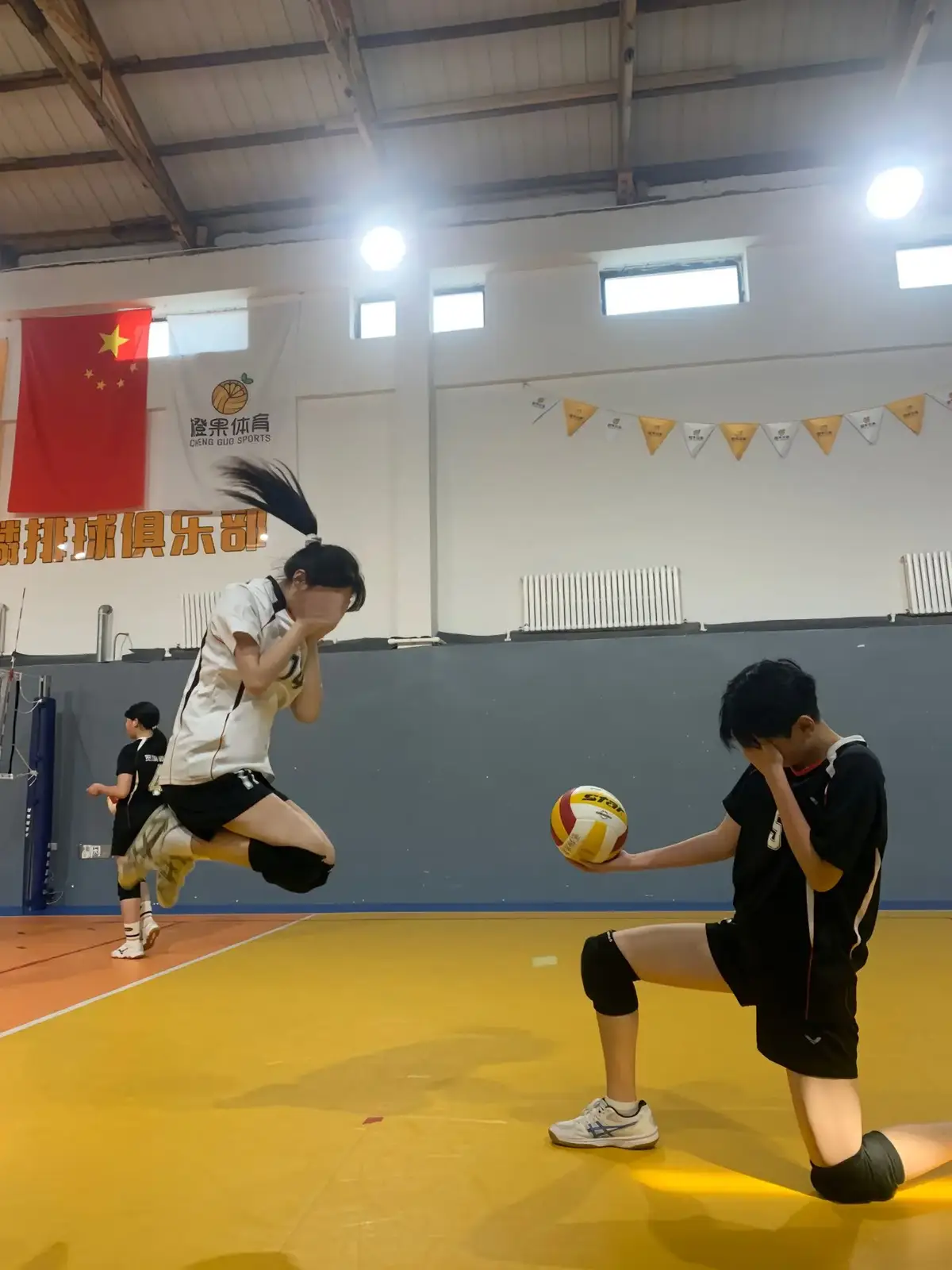 看起来他很害羞 >< #douyin #音乐 #班级 #fyp #xuhuong #havanluat 