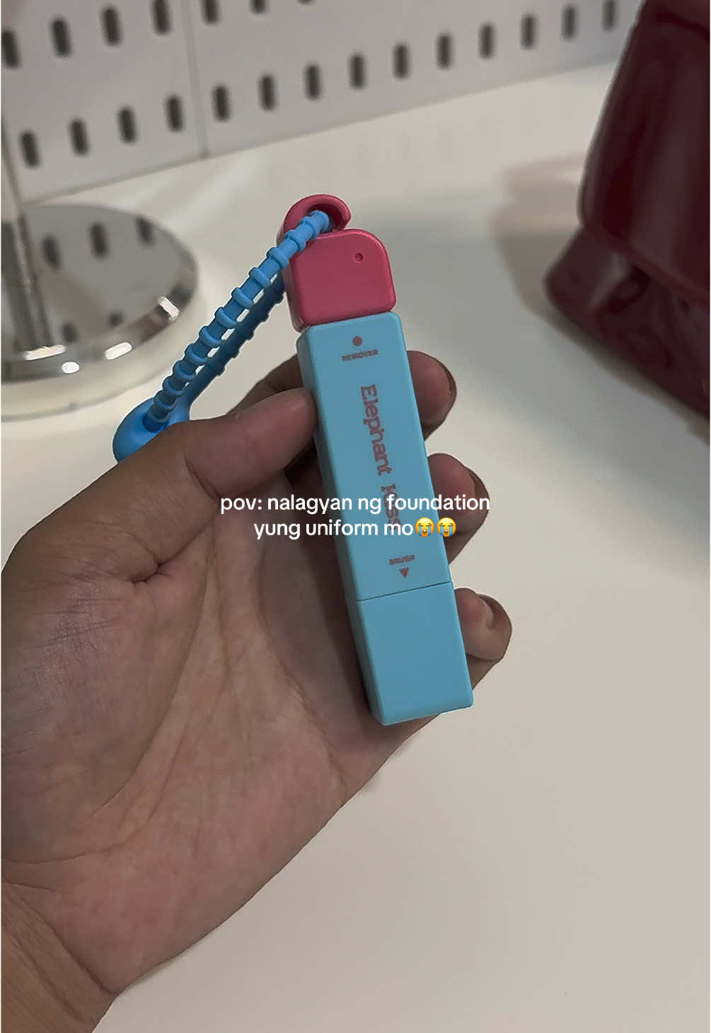 life saver talaga to😭  ps: kaya basa kasi giwipes kopa😭😭#stainremover #stainremoval #fyppppppppppppppppppppppp #viral 