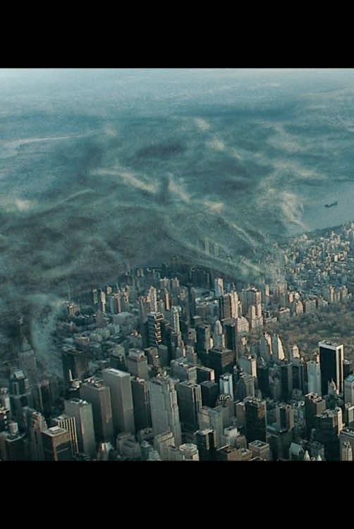 Unknown creatures invading the city, what exactly happened#tiktok #foryou #film #mvoie 