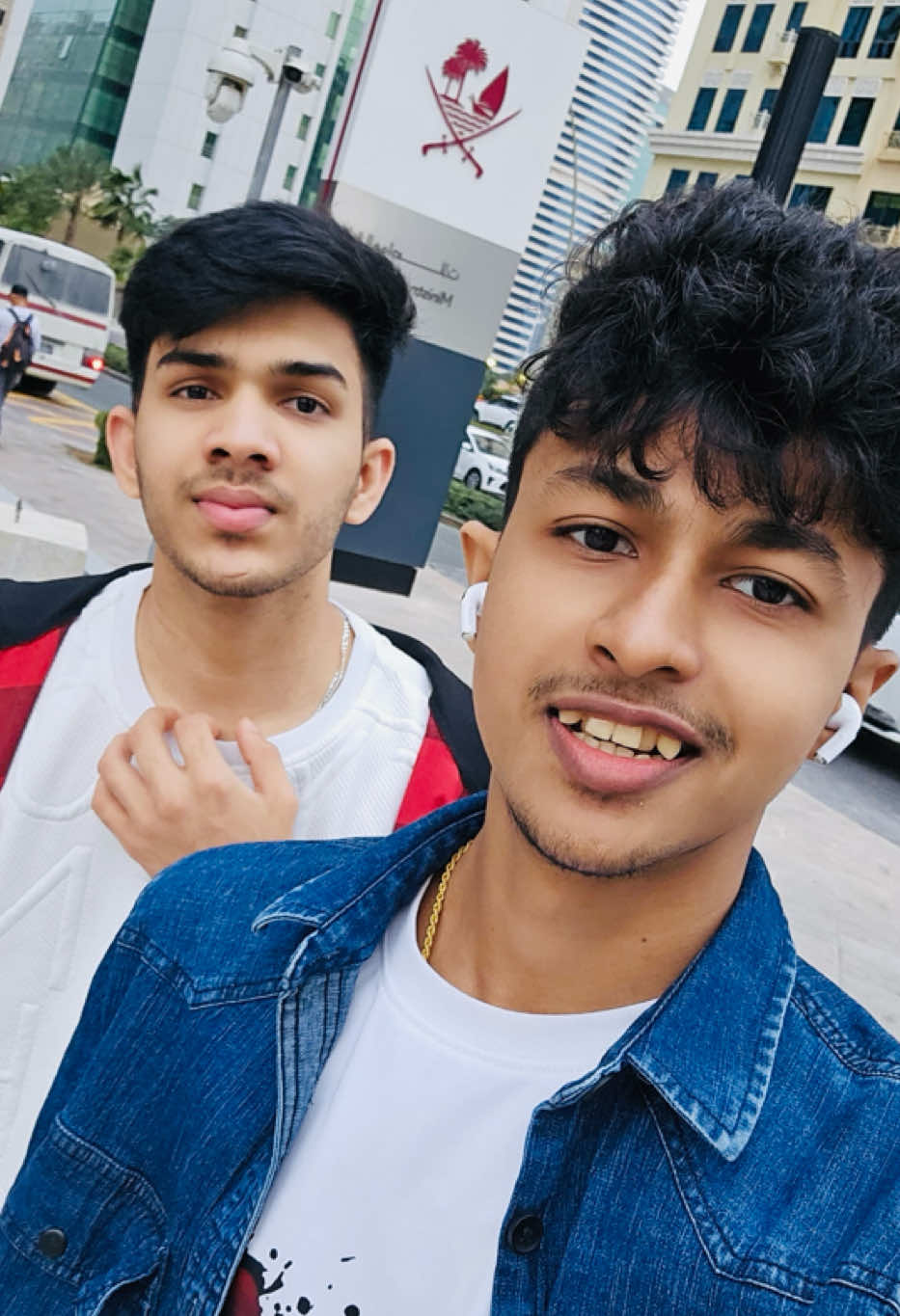 අපි එකම මව් කුසේ ඉපදුනේ නැතත් අපි සහෝදරයෝ @❄_Snow_Vampire🌏_✈ 🥹🫂❤️