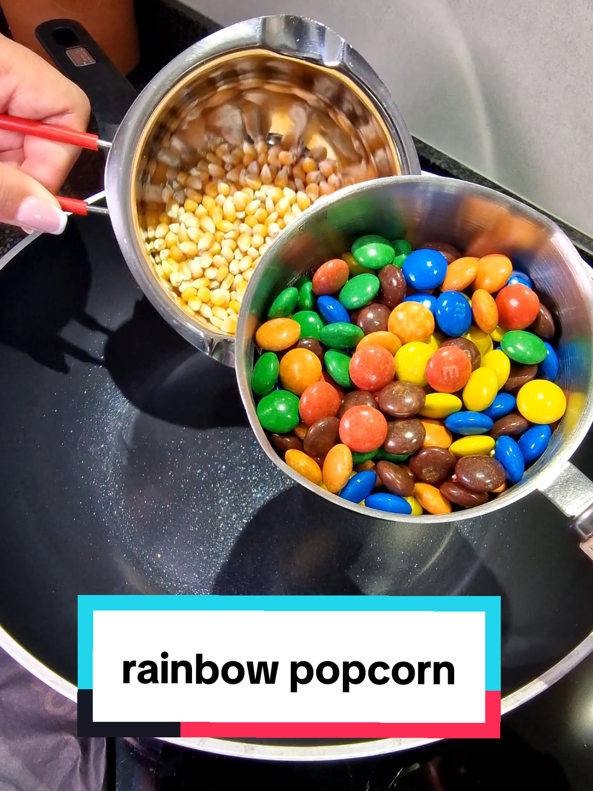 Making rainbow popcorn. #popcornrecipe #homemadepopcorn #pipoca #chocolatepopcorn #easter  #creatorsearchinsights 