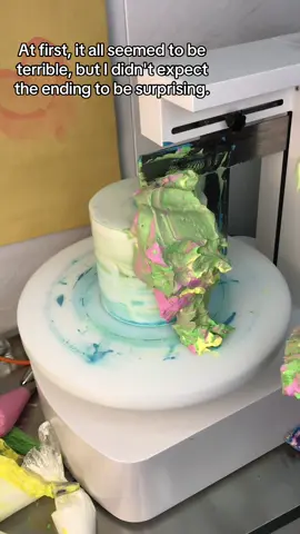 #Capcut At first, it all seemed to be terrible, but I didn't expect the ending to be surprising.#fyp #tiktok #cake #diycake #beautifulcake #caketutorial #cakepiping 