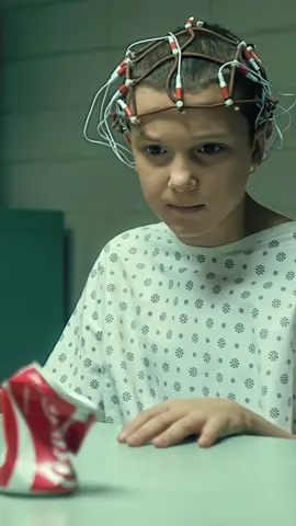 Eleven using her powers in all seasons! :; #strangerthings #eleven #scenepack #stschnapps #1kblsh #milliebobbybrown #janehopper 