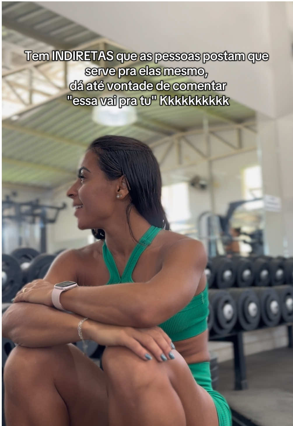 O dedo nervoso chega a coçar 🤭❤️ #morena #linda #humor #nemememe #foryoupage #explore #fyp #mineirinha #bomdia 