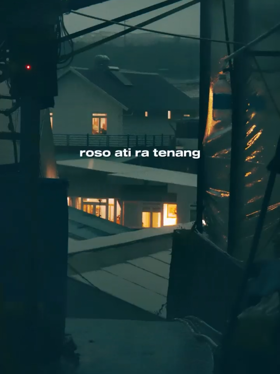 Roso ati ra tenang mikirke selingkuhan☕ #liriklagu #raisodadisiji #wawes #guyonwaton #foryou #fyp 