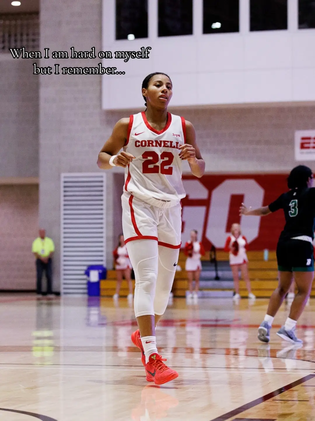 I still wear my socks that long to this day 😭 I’ve ditched the headband though I might have to bring it back  #wbb #ncaa  #basketball  #ivyleague 