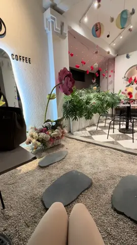 Đôi khi một ánh mắt đủ hiểu nhau hơn ngàn lời nói