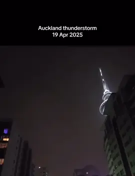 Heavy rain and thunderstorms in Auckland  #auckland #thunderstorm #nz #akl #floodinng #flood #rain #pov #todaynews #nztoday 