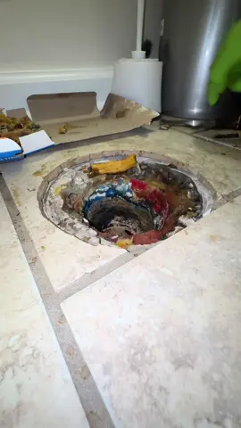 Customer Complaint: Running TOILET & The Bathroom SMELLS like SEWAGE. #plumbing #plumber #plumberlife #plumbinglife #plumbersoftiktok #bathroom #bathroommakeover #bathroomcleaning #toilet #toiletoverload #toilettok #toiletrepair #plumbingrepair #plumbingtok #DIY #fyp #foryou #serviceplumber #theconservativeplumber 
