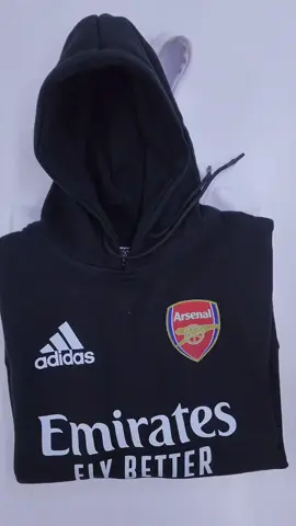 Mafuns bado mpo 😊 Watu wa Arsenal wamesema form nikumaliza kumaliza ✨️ Branded hoodie  📞 0735472404 #fashion #factory #design #tailormade #niacreationsbranding #kids #adults #arsenal #epl #niacreations #nia #branded #branding 