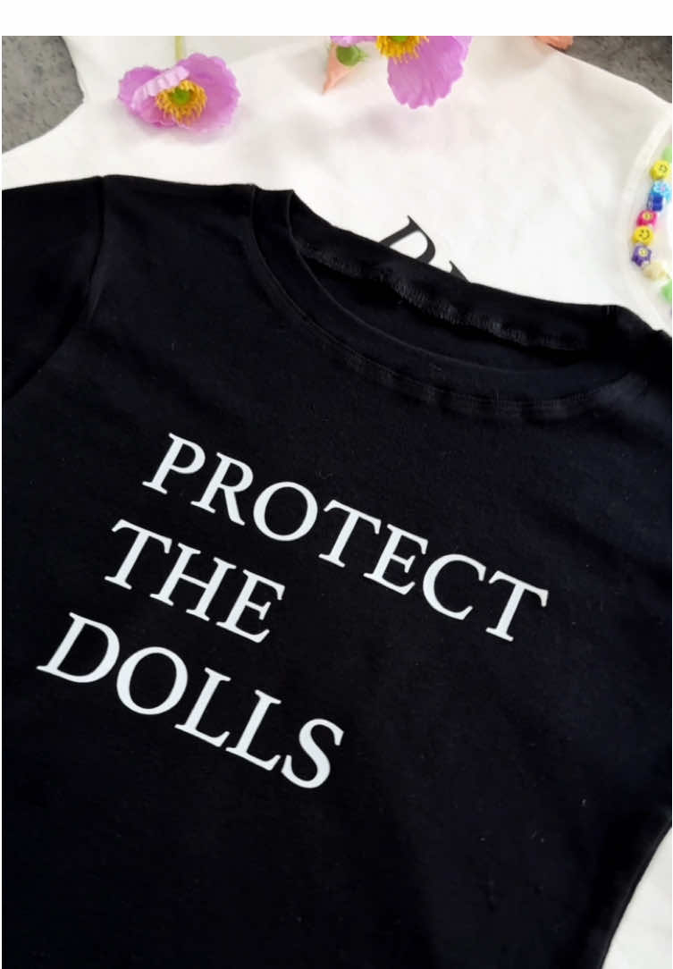 Protect The Dolls is more than a message. It’s a promise made by voices we trust 🏳️‍⚧️🔥 #protectthedolls #pedropascal #connerives #troyesivan #coachella2025 #charlixcx #talktalk #birthdayparty #transrightsarehumanrights🌈 #lgbt🌈 #lesbiansoftiktok🌈 #transrightsarehumanrights🏳️‍⚧️ #queerrights #translivesmatter🏳️‍⚧️ 