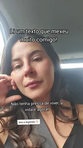 Eu tenho 80 anos, e Deus me fez acordar no meu corpo de 35 anos denovo... fui acordada com o barulho de pequenos pezinhos andando pelo corredor. Gritando 