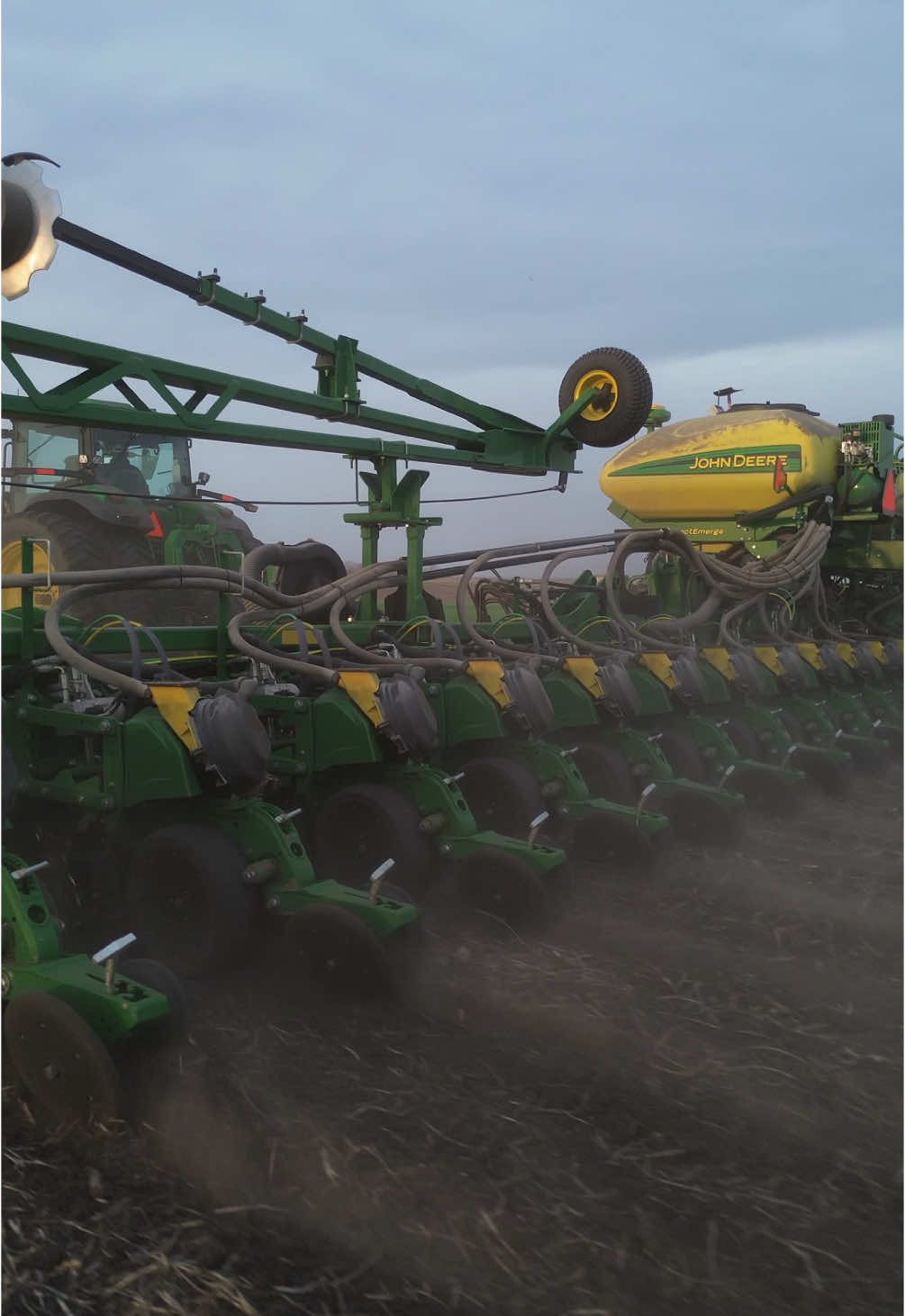 Done with corn and onto beans! @John Deere #plant2025 #johndeere #farmtok #fyp #drone #agriculture #corn #soybeans #planting #plantingseason #buschbrosia #buschfarms #8r410 #djidrone #blowthisuptiktok 