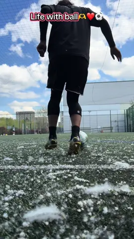 “It heals everything “⚽️❤️#beliveingod #goalkeepersaves #gkunion #football #Summer 