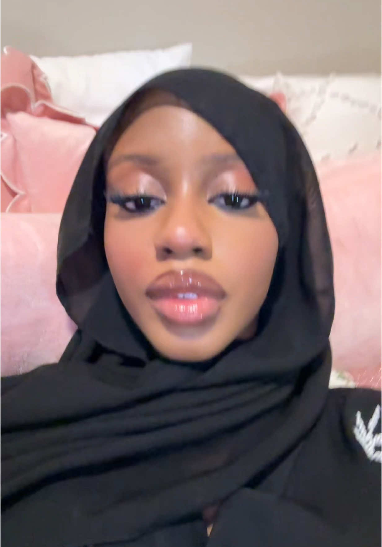 I know I’m wayward Gfb I love you too much #hamdah #makeup #foryou 