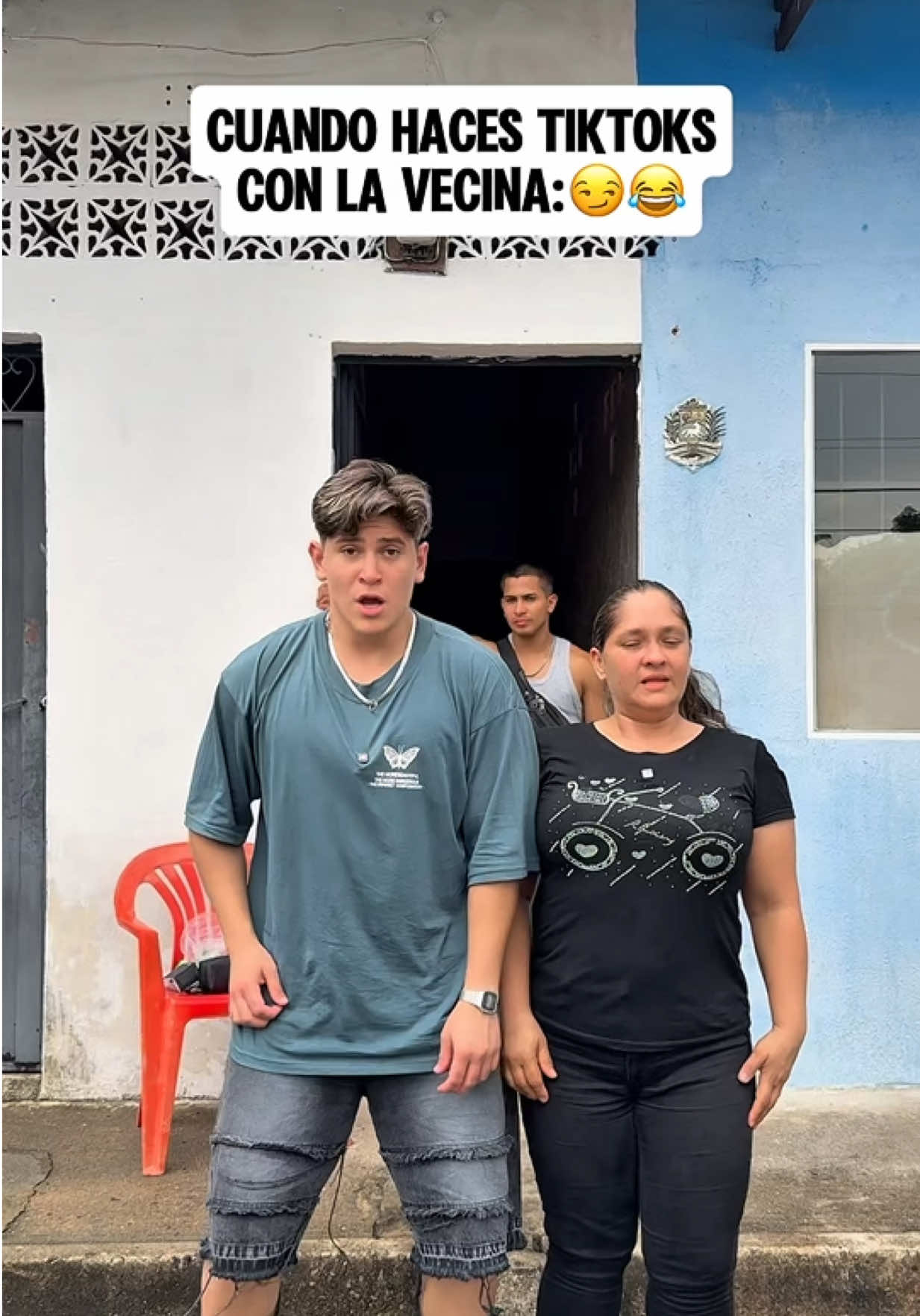 CUANDO HACES TIKTOKS CON LA VECINA.!! 😏😂 @//Sebastian_RT// #parati #viral #humor #comedia #risas #vecinas #fyp #foryoupage