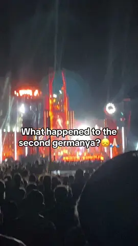 I think Richard smoked one 🚬to much@ʀ.ᴢ.ᴋ🎸 @s4hnsucht @Rosi @Rammstein❤️‍🩹 @✰ᴄᴀᴘяɪᴄᴇ✰ @l1ndemmann @🔥𝐌ä𝐝𝐝𝐢♥︎𝐋𝐚𝐧𝐝𝐞𝐫𝐬🔥 @ave4ever ⊝ @𝐀𝐥𝐞𝐤𝐬𝐞𝐢 @Andy 🇲🇫🇩🇪 @𝐇𝐞𝐧𝐫𝐲 𝐋𝐚𝐧𝐝𝐞𝐫𝐬 @henröy (Pauli Version) @marvinsyou  #fyp #rammstein #viral 