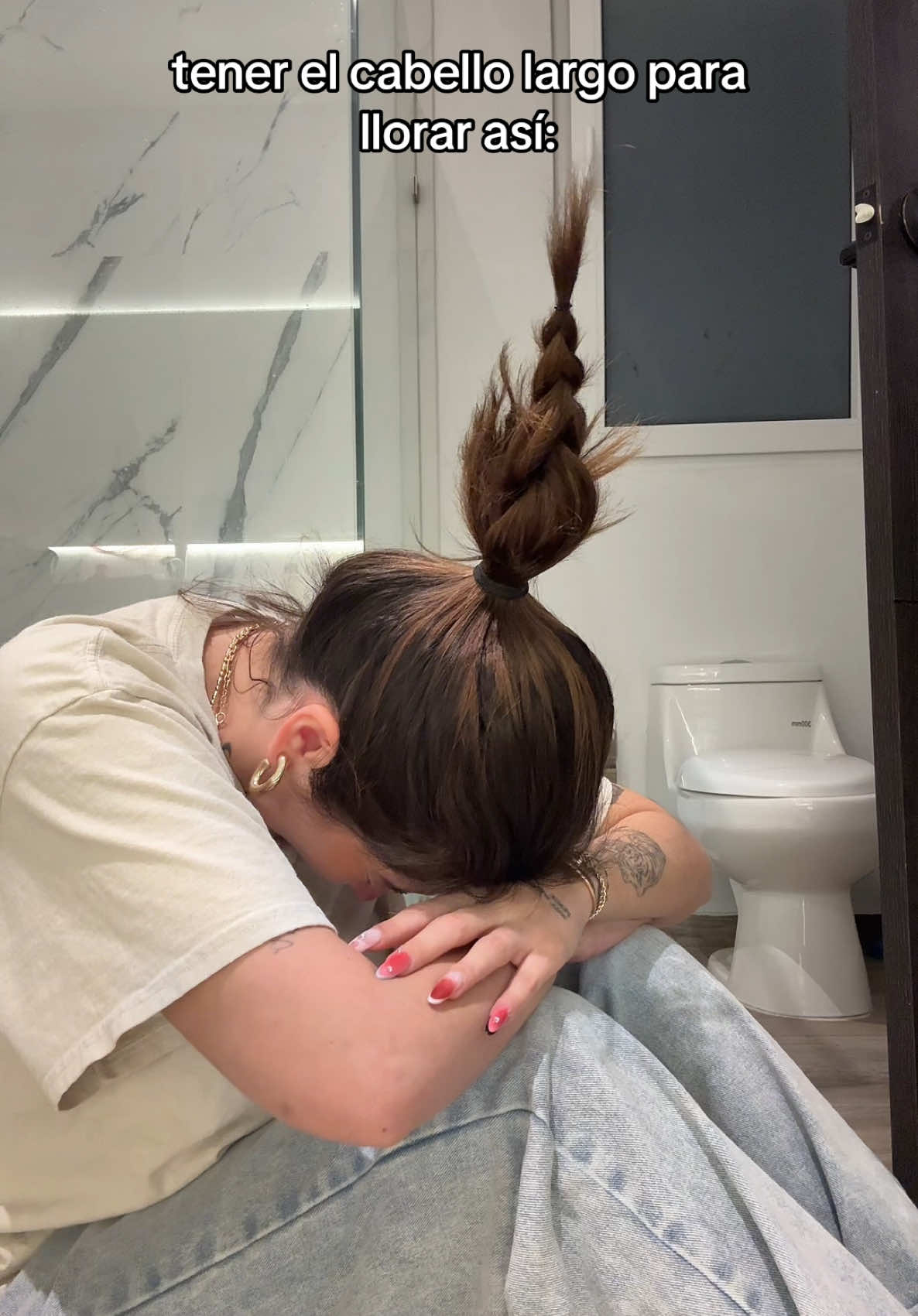 llora en pelona 👩🏻‍🦲 