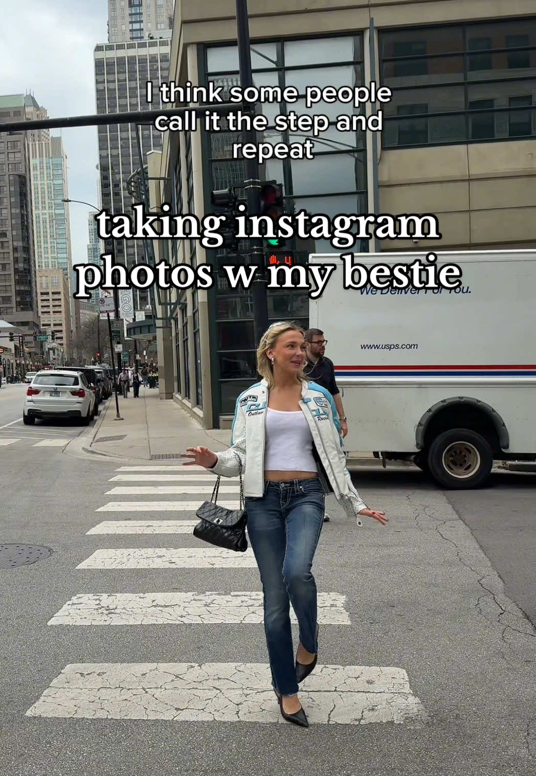 let’s take instagram photos!! 📸 #chicago #chicagotiktok #chicagogirl #chicagoinfluencer #takinginstagrampictures #instagram #takingpics #takingphotosinpublic #influencersinthewild #goldcoast #howtotakepictures 