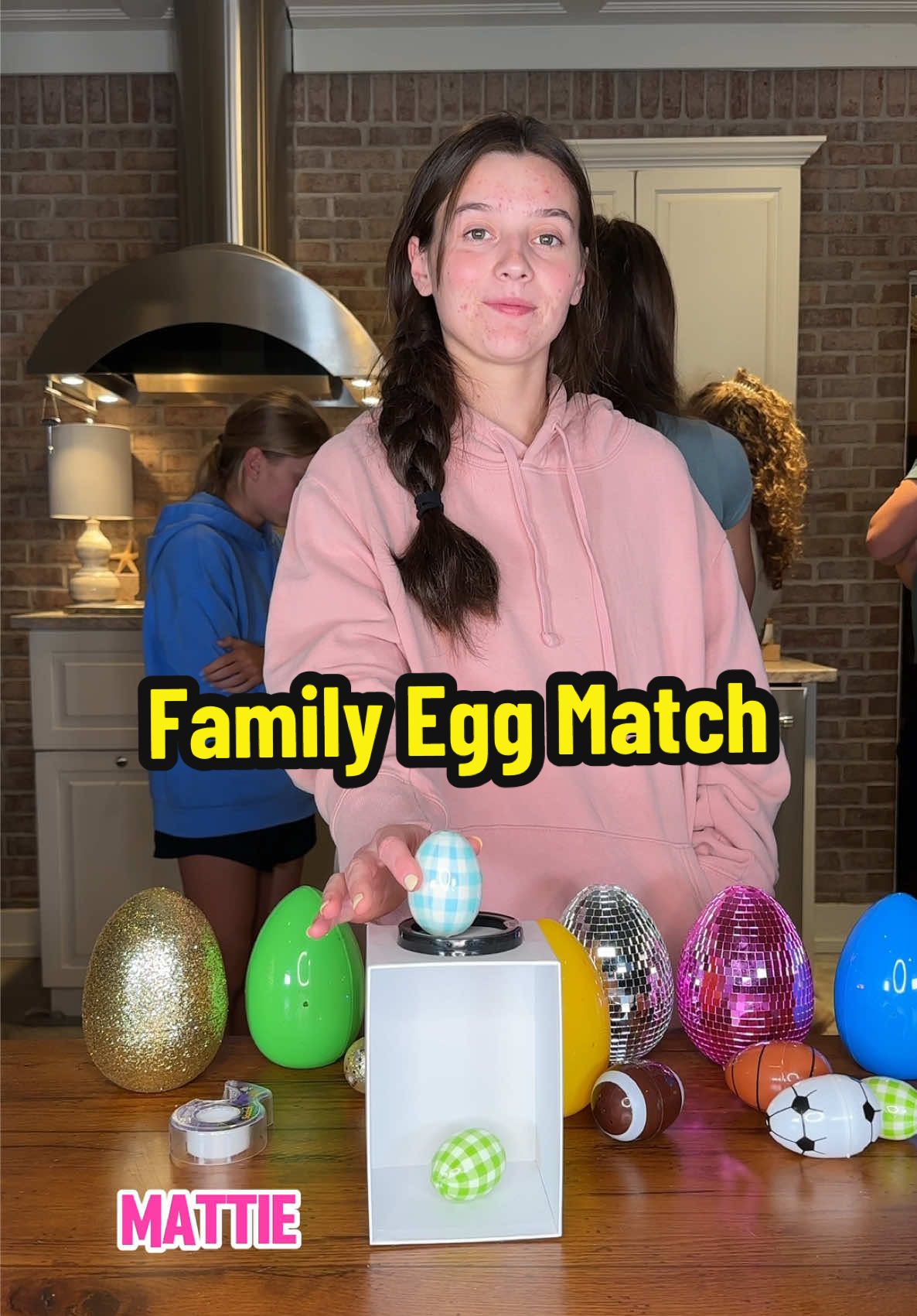 Who can match the Easter egg first??#familygamenight #eastergames #FamilyFun #fungame #partygames #holidaygames #matchgame 